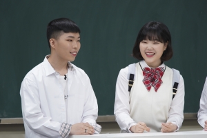 ‘아는 형님’ 악동뮤지션 이찬혁 “수현에 관심 보인 후임 있었다”