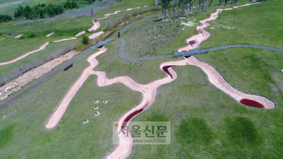 익산 백제 왕궁지 유적 내 곡수로와 환수구 모습. 익산 도준석 기자 pado@seoul.co.kr