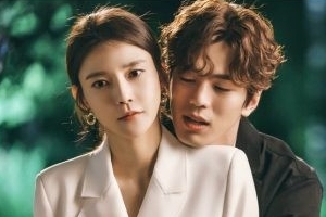 ‘퍼퓸’ 차예련 김민규, 심야 백허그 밀회 포착 ‘심각한 표정’