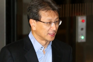 檢, 정현호 사장 소환… 삼성 윗선 겨누는 ‘삼바 수사’