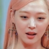 “기승전 노브라” 악플 읽은 설리 표정이..