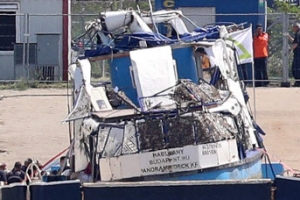 헝가리 대원, 유람선 재진입해 실종자 수색