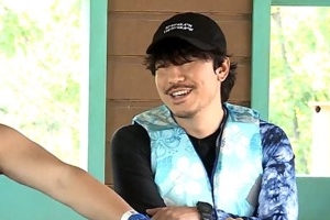 ‘나혼자산다’ 이시언, 배우 송진와 여름휴가 “워터파크는 비수기에”