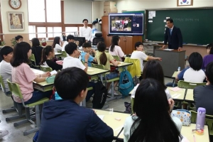 “美 글렌데일 고마워요, 평화의 소녀상 지켜 줘서”