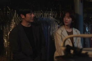 ‘봄밤’ 한지민♥정해인, 첫 입맞춤 “모든 것 끌어안겠다”