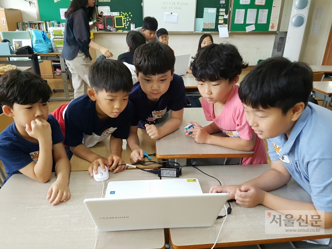 김포 걸포초등학교에서 김포혁신교육지구 진로체험 프로젝트를 진행하고 있다. 김포시교육지원청 제공