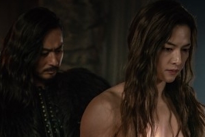 ‘아스달 연대기’ 장동건 송중기, 20년만에 만남 포착 ‘긴장감 가득’