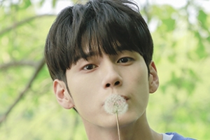 ‘열여덟의 순간’ 옹성우, 고독 소년 완벽 변신 “미모가 햇살”