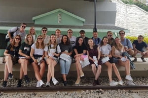 네덜란드 대학생 19명 “홍대 투어 110점”