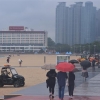 본격 장마 시작… 부산 97.8㎜ ‘물폭탄’