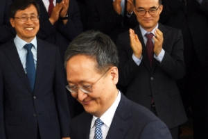 [서울포토] 퇴임하는 봉욱 차장검사