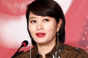 김혜수 모친, 13억원 채무 불이행 의혹 “실명 공개한 이유는..”