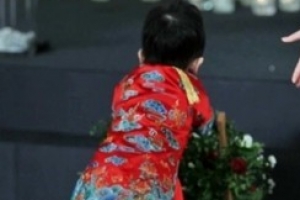 추자현♥우효광 아들 바다 최초 공개 ‘누구 닮았나?’