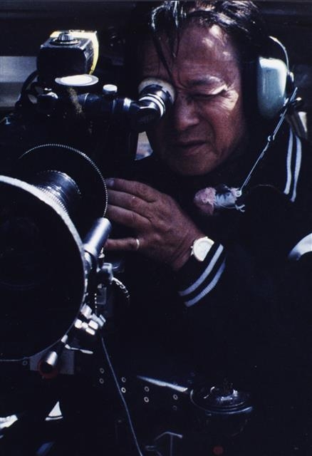 1960년대 한국영화계를 주도한 신상옥 감독. 1960년대 ‘성춘향’(1961) 등을 히트시킨 감독이자 제작자로, 또 여배우 최은희의 남편으로 한국 영화사에 큰 족적을 남겼다. 한국영상자료원 제공