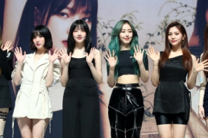 ‘여름 친구’ 된 여자친구 “‘열대야’ 가사처럼 후회 없이 보여드릴게요”