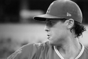 타일러 스캑스, 호텔서 숨진 채 발견 “사망 원인 의문점”