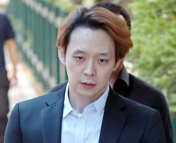 박유천, 집행유예로 석방