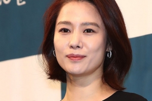 ‘왓쳐’ 김현주, 세월 무시하는 미모 “한석규 선배가 잡아줬다”