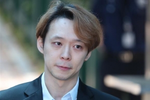 “재사회화 기회 부여”…두 달 만에 풀려난 ‘마약돌’