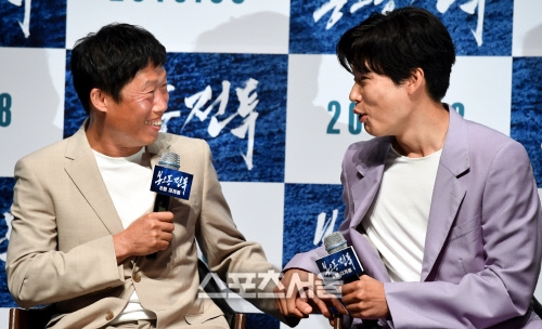 ‘봉오동 전투’ 유해진 류준열