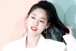 [포토] ‘살짝 복근노출’ 설현