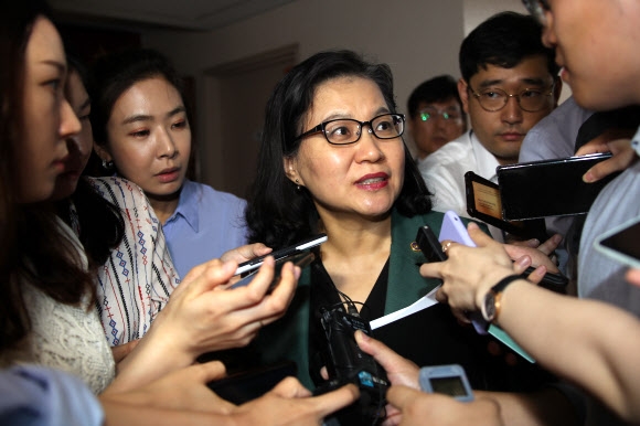 [속보] 유명희 통상본부장 “日수출제한조치 국제공조”