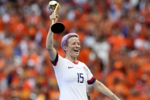 미국, 여자월드컵 2회 연속 우승 “남성 선수와의 차별 이제 그만”