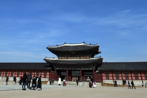 “경복궁 불지르겠다” 허위신고에 소방차 출동