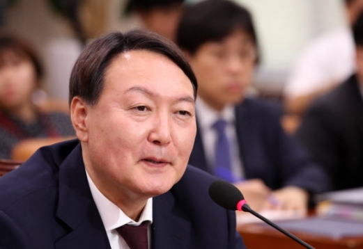 밝은 표정의 윤석열 후보자