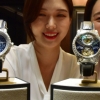 ‘다이아몬드 장식’ 스위스 명품 시계
