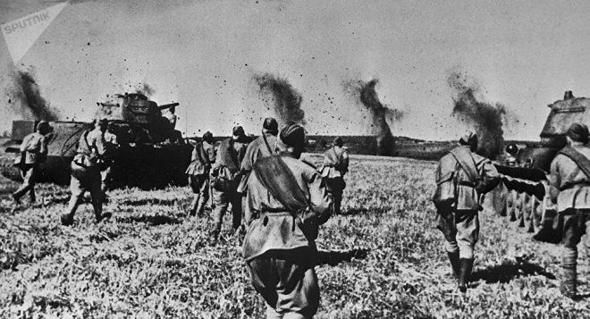 진격하는 소련군의 모습.