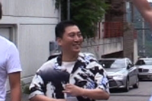 “‘기생충’ 지하실男” 박명훈, ‘한끼줍쇼’ 출격 “비밀유지 끝났다”