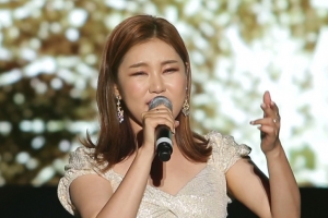 ‘섹션TV’ 송가인 “교통사고 후, 무대 뒤에서 노래 불렀다”