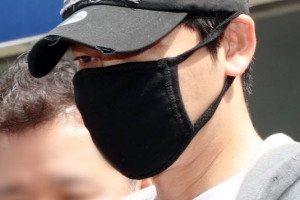 ‘성폭행’ 강지환 구속영장 발부…“증거인멸 우려”