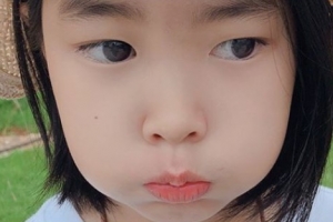 타블로 딸 하루, 훌쩍 큰 근황 “시크해도 깜찍” [EN스타]