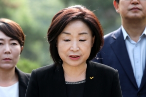 여야3당, 심상정 정의당 대표 취임 축하…한국당만 침묵