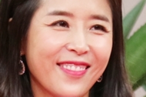 ‘악플의 밤’ 신지 “시간+중력 때문에 얼굴 흘러내려”