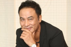 ‘도둑들’ 출연 홍콩 배우 런다화, 中행사 도중 흉기에 찔려