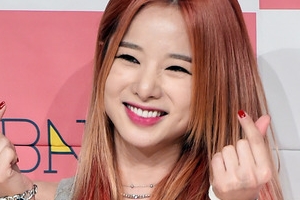 스페셜 DJ로 출연한 솔지 “내 심장소리 들릴 것 같아”