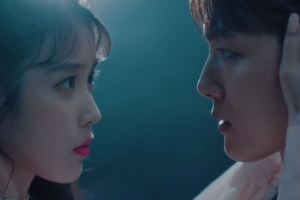 ‘호텔 델루나’ 여진구, 이지은과 입맞춤 “연약한 날 지켜줘요”