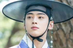 ‘신입사관 구해령’ 차은우, 궁궐 밖 나들이 “일생일대 사건 마주”