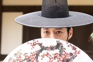 ‘조선생존기’ 측, 서지석 스틸 공개 “짧은 준비 기간에도 완벽 몰입”