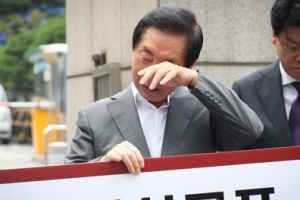 검찰 “김성태, KT 사장에 딸 취업청탁…지원서 직접 건네”