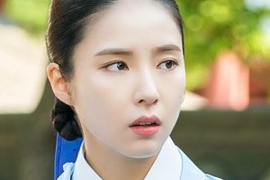 ‘신입사관 구해령’ 신세경, 첫 월급 명세서 받고 ‘정색→허탈’