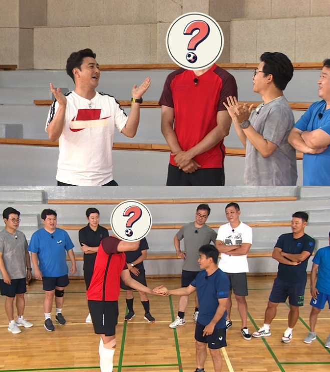 ‘뭉쳐야 찬다’ 어쩌다FC, 꽃미모 자랑하는 ‘젊은피’ 긴급 투입