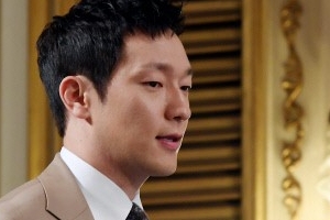 손석구 “공연 관람 비매너 논란 사과 NO..김주헌에 죄송”[전문]