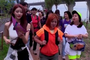 ‘나혼자산다’ 박나래 다이어트, 홍현희X미주와 걷기 “맛집골목 위기”