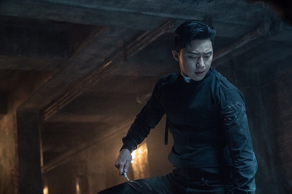 사자 129분, 15세 관람가. 롯데엔터테인먼트