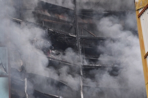 [서울포토] 화재로 검게 타버린 남대문 인근 오피스텔