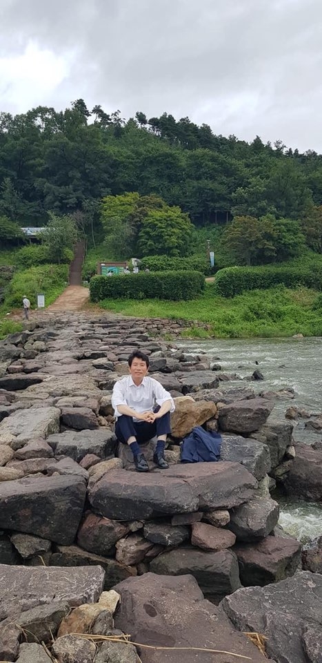 15일 광복절을 맞아 충북 진천에서 휴식을 취하고 있는 더불어민주당 이인영 원내대표의 모습